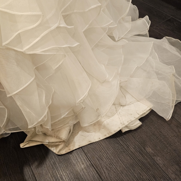 Size 18 Callista Ballgown Wedding Dress - Picture 5 of 5